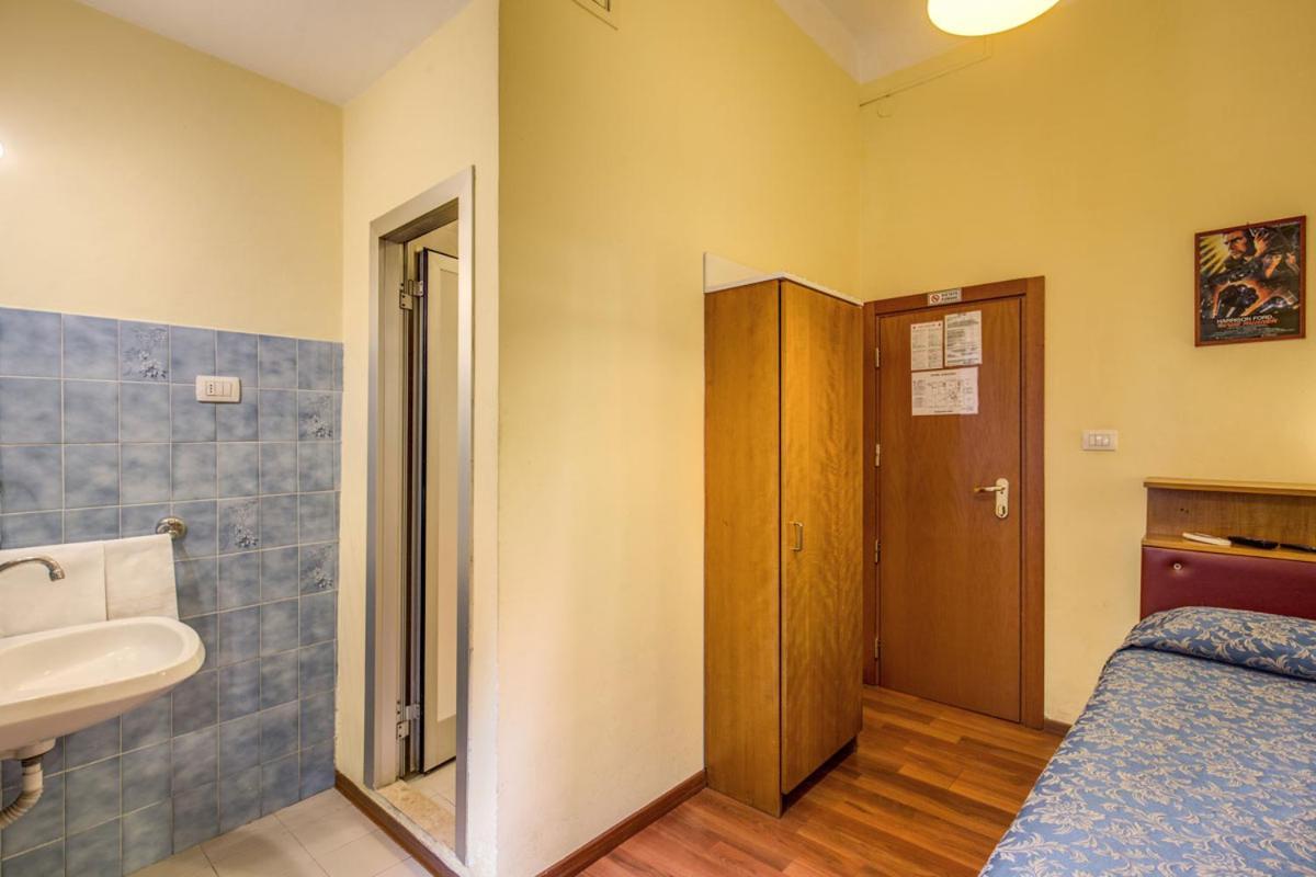 Hotel Romagna Florence Exterior photo