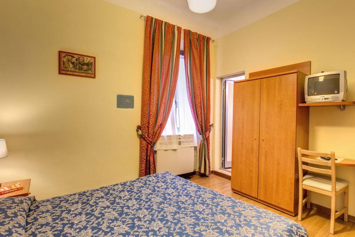 Hotel Romagna Florence Exterior photo