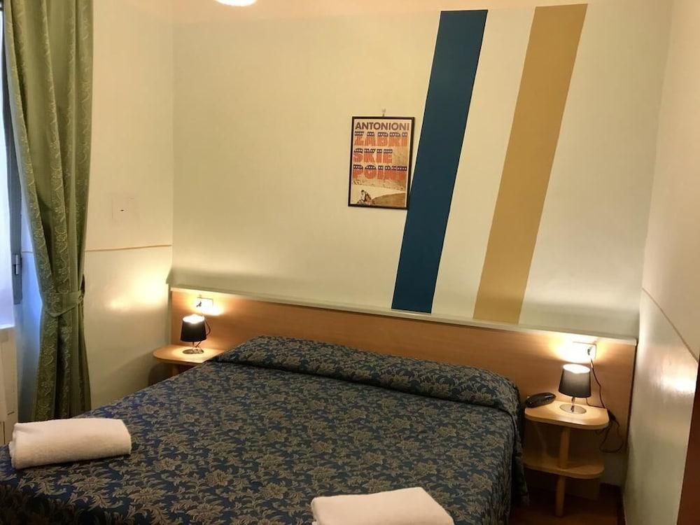 Hotel Romagna Florence Exterior photo
